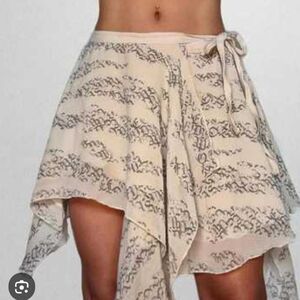 Silence + Noise Cream Printed Chiffon Asymmetrical Mini Fairy Wrap Skirt Medium